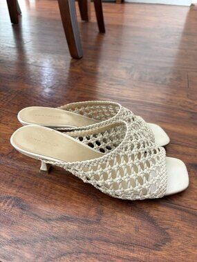 Ann Taylor kitten heel sandals